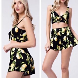 *Wild Honey 2-Piece Crop Top & Shorts‎ Set Black Lemon Print Size M
